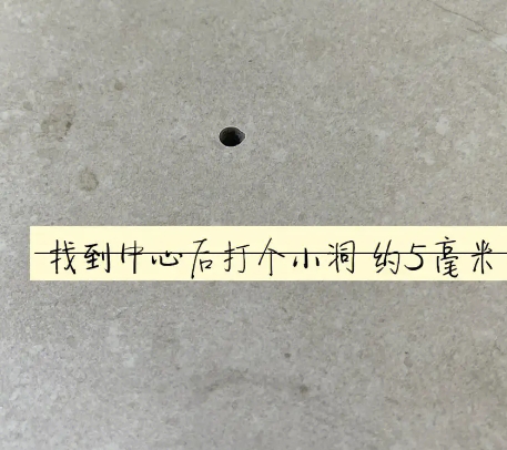 汪清瓷砖空鼓维修公司专业解答在瓷砖铺贴过程中，如果砂料搅拌不均匀，将会带来以下问题